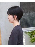 潔いスリークさが雰囲気のある大人ショートに◯