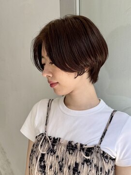 クロト(Clotho) 上品さと抜け感を両立◎大人ショート×ベージュカラー