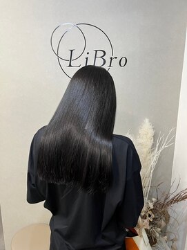 リブロ(LiBro) 美髪ダークアッシュ暗めカラーフェミニンロング大人ガーリー