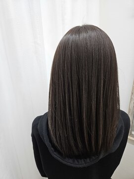 セミロングスタイル