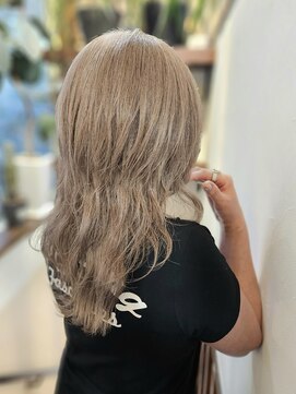 サーティーン(THIRTEEN) オシャレな白髪ぼかしにも◎ハイトーンカラー《30代40代》