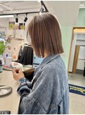 ショートボブ切りっぱなしボブタッセルボブブリーチダブルカラー