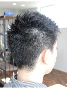 ウィスカーヘアー(whisker hair) ソフトモヒカン