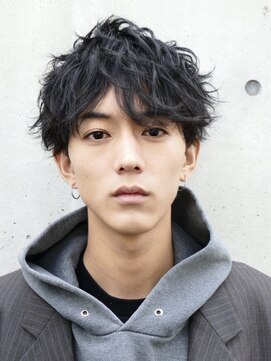 フィフス(fifth) フェザーマッシュツイストパーマソフトツーブロックコンマヘア