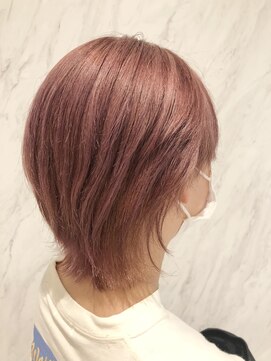 リーオオサカ(Lee Osaka) ベビーピンク×ウルフカット/kana