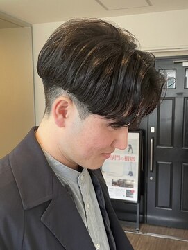 グッドタイムエフティフィフス 横浜西口(GoodTimes ft.fifth) ニュアンスパーマセンターパートコンマヘアシャドウパーマ横浜