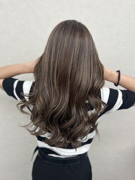 ヨロ 上野(YOLO) ハイライトカラーミルクティーベージュケアブリーチダブルカラー