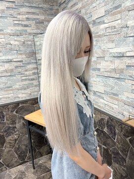 テイス 新宿(TACE) ホワイトラベンダー[ネビージュ/黒髪/小顔/新宿]