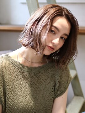 カメリア 小岩(camellia) 波打ちボブ