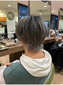 グレーカラーシルバーカラーウルフヘア