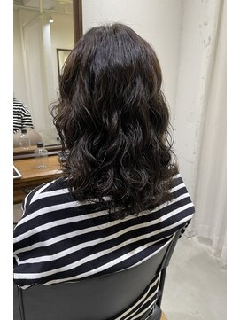 メルシー(merci.) レイヤーミディアムパーマ