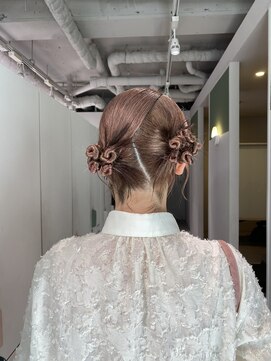 ムーム(Momb) ネジネジツイン