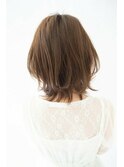 大人可愛いくびれミディアムウルフ
