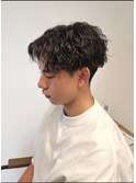 刈り上げセンターパートツイストスパイラルパーマ