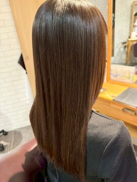 アフィナー(Afinar) 【横浜駅/横浜西口】アッシュブラウン