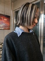 イェン(Yen.) 顔周りレイヤーボブレイヤーカットハイライトデザインカラー