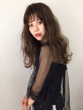 インビテーション(invitation) 【invitation】アッシュグレージュ外国人風波ウェーブ