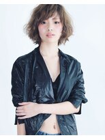 カミーノ(Camino) 大人ルーズなミディアムスタイル