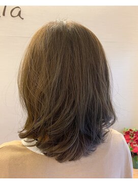 アカラ ヘアー akala ｈair ミントアッシュ