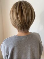 フレイムスヘアデザイン(FRAMES hair design)&nbsp;スッキリショート×ホワイトベージュ
