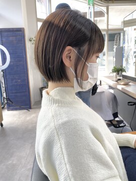 ジーニー 横浜(giinii) 【giinii_渋谷】前下がり_ボブショート_シアベージュ