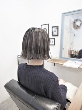 コニ(Coni) ♪Coni♪ハイライトカラー/ケアブリーチ/ブリーチのみ