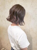 フロール(Flor)&nbsp;【flor 戸塚】*くびれボブ+シルバーアッシュベージュ*