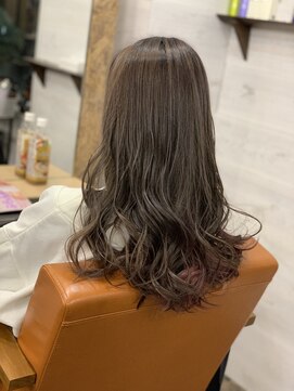 リリー シンジュク(Lilly) 【Lilly新宿】#ハイライト#ナチュラル#ベージュ#トリートメント