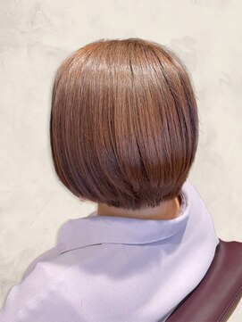 シンリア(ShinLia) 30代40代ナチュラルブリーチなしピンクベージュ大人ボブ肩ライン