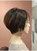 リフトアップショートボブ