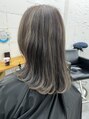 アルート 町田店(aroot) ハイライトを入れて明るい髪を増やし、白髪ぼかしにもおすすめ。