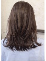 ラヌゴ(lanugo)&nbsp;大人女性に大人気！！艶ブラウンとミディアムレイヤー