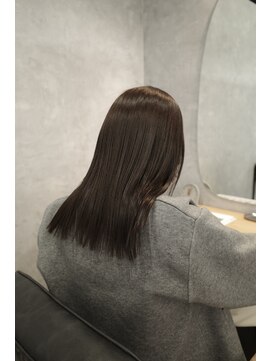 リル(LiLu) 大人可愛い艶髪　ブラウンベージュ