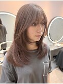 ピンクベージュ×レイヤーカット