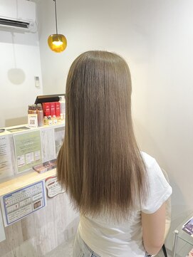 イロアイ(iro I) ベージュカラー