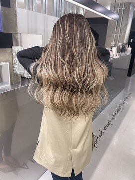 キング 心斎橋店(K!ng) 縮毛矯正髪質改善レイヤーカットトリートメント心斎橋美容室