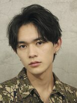 オーシャントーキョー ホワイト 原宿(OCEAN TOKYO WHITE)&nbsp;黒髪緩めパーマセンターパート