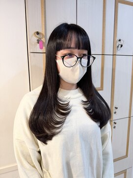 結べるレイヤーカット　黒髪　オリーブグレー