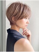 クールショート小顔カットエアリーカール艶感ピンクベージュ