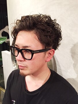 ルーファス 恵比寿 渋谷(Ruufus) ツーブロックトラッドスタイル。