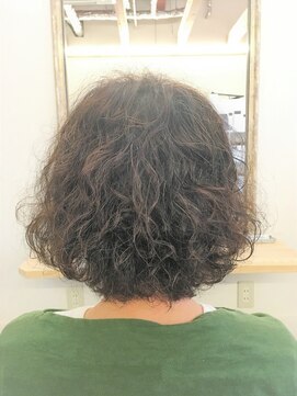 ウールー(wiLRew) ショートパーマ