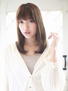 コム(com by neolive) サラつやストレート 4