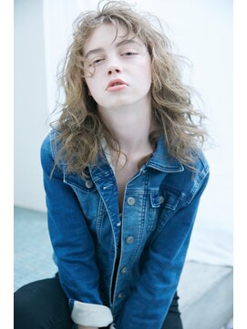 フィガロ ミリー 北生駒店(Figaro Mily) 【figaro】ハイトーンナチュラルウエーブ