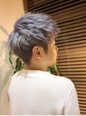 ツイスト風シルバーヘア