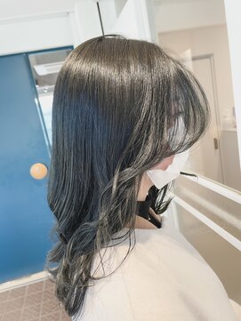 テイスティドア(Tasty door) 顔周り韓国風暗めオリーブ