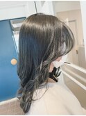 顔周り韓国風暗めオリーブ