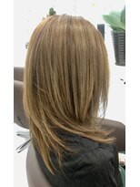 サロンドノア(Salon de NoA)&nbsp;レイヤーカット×イルミナカラー