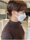 刈り上げショート。