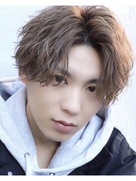 オーシャントーキョー 渋谷神南(OCEAN TOKYO) ツーブロック束感流行センターパート