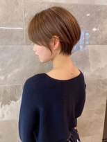 ロット 横浜(lot)&nbsp;小顔ショート×レイヤーカット×メルティカラー[横浜駅]